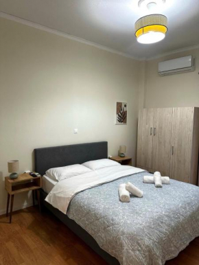 Petralona modern apartment near metro & acropolis